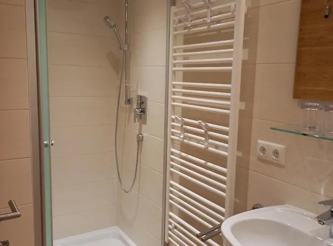 Haus Partoll كابل